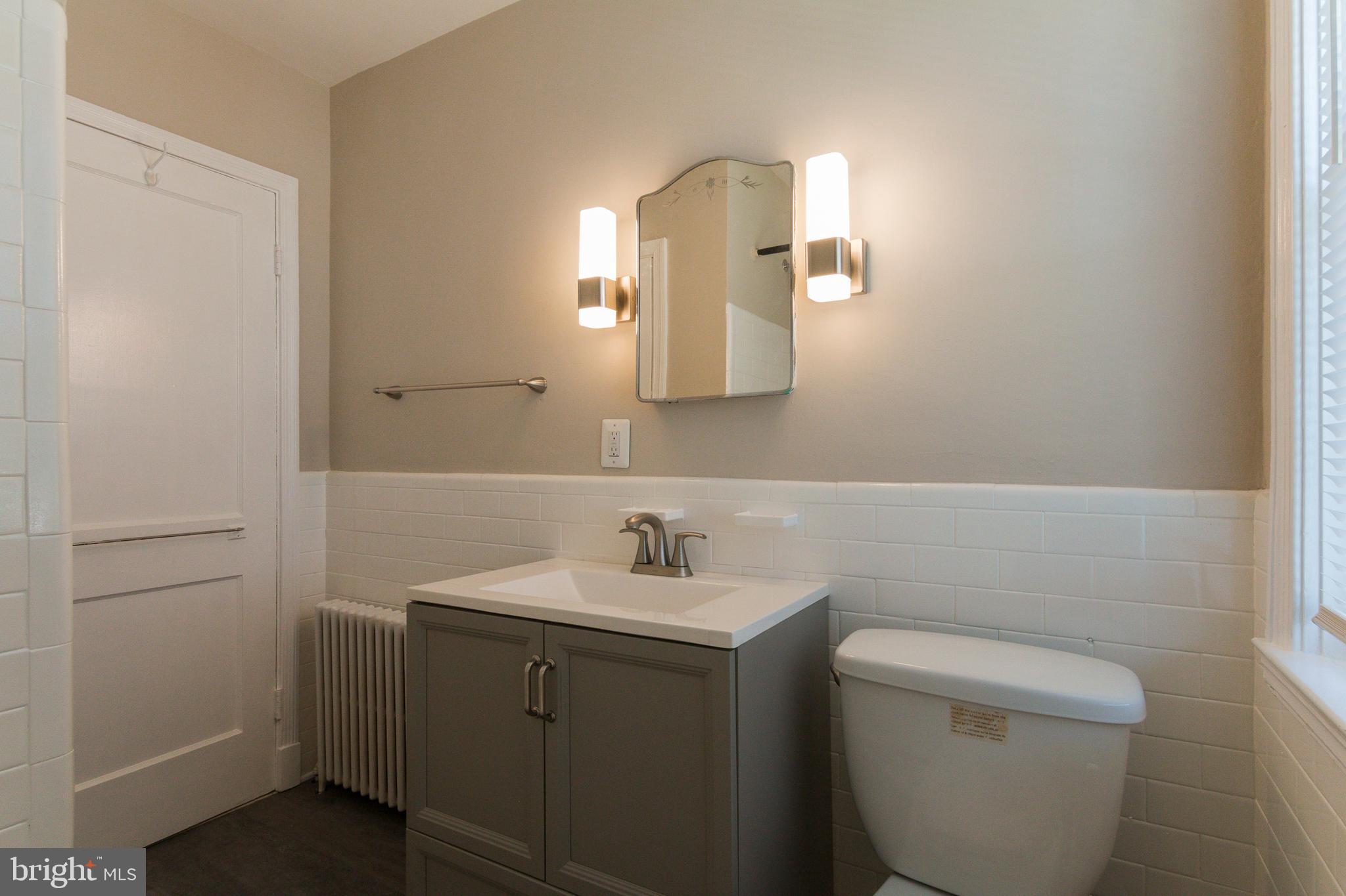 810 Braeside Road Baltimore, MD 21229 - Photo 33 of 44 Updated bathroom