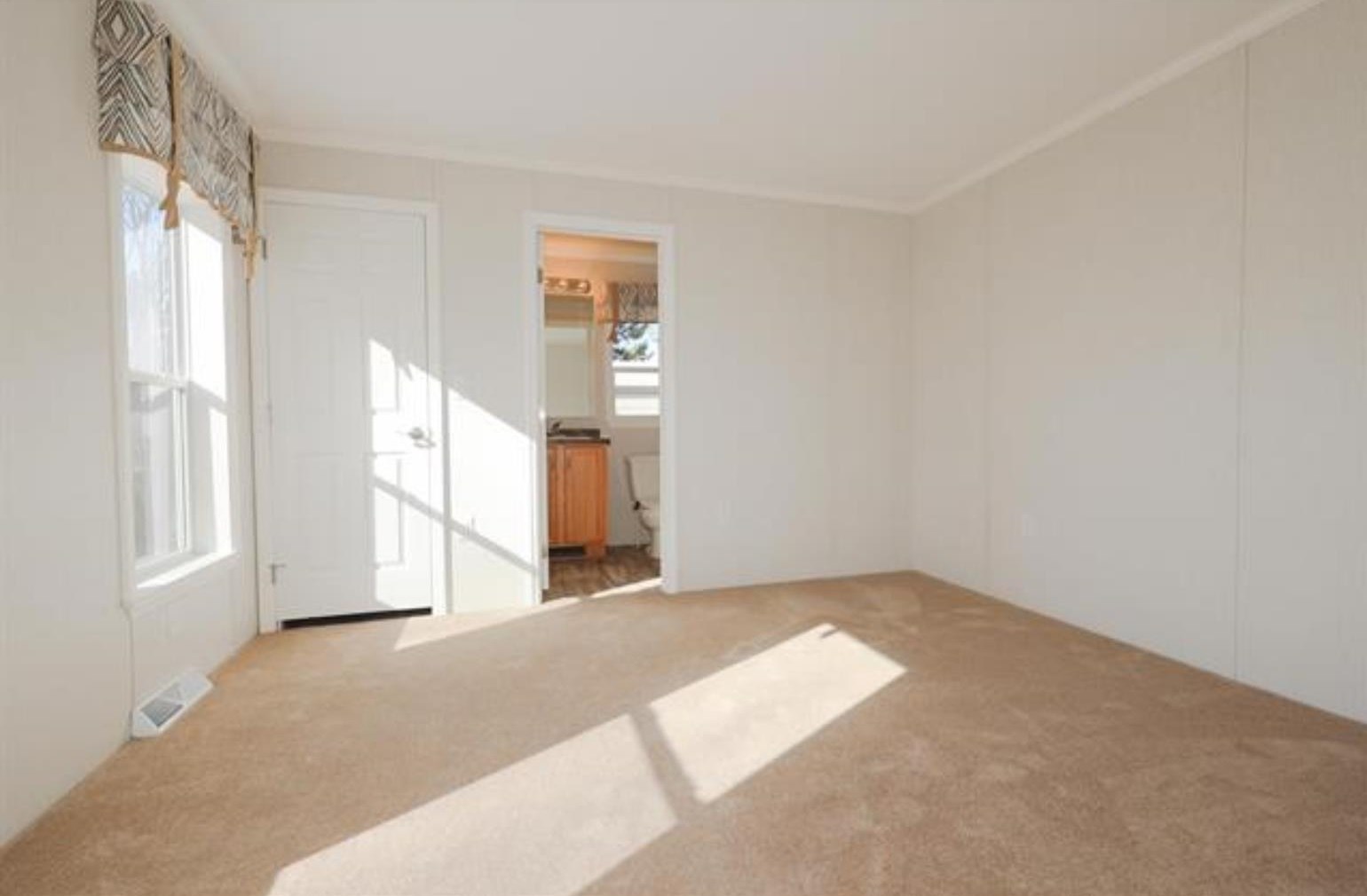 26 Campfire Street Conway, NH 03818 - Photo 11 of 13