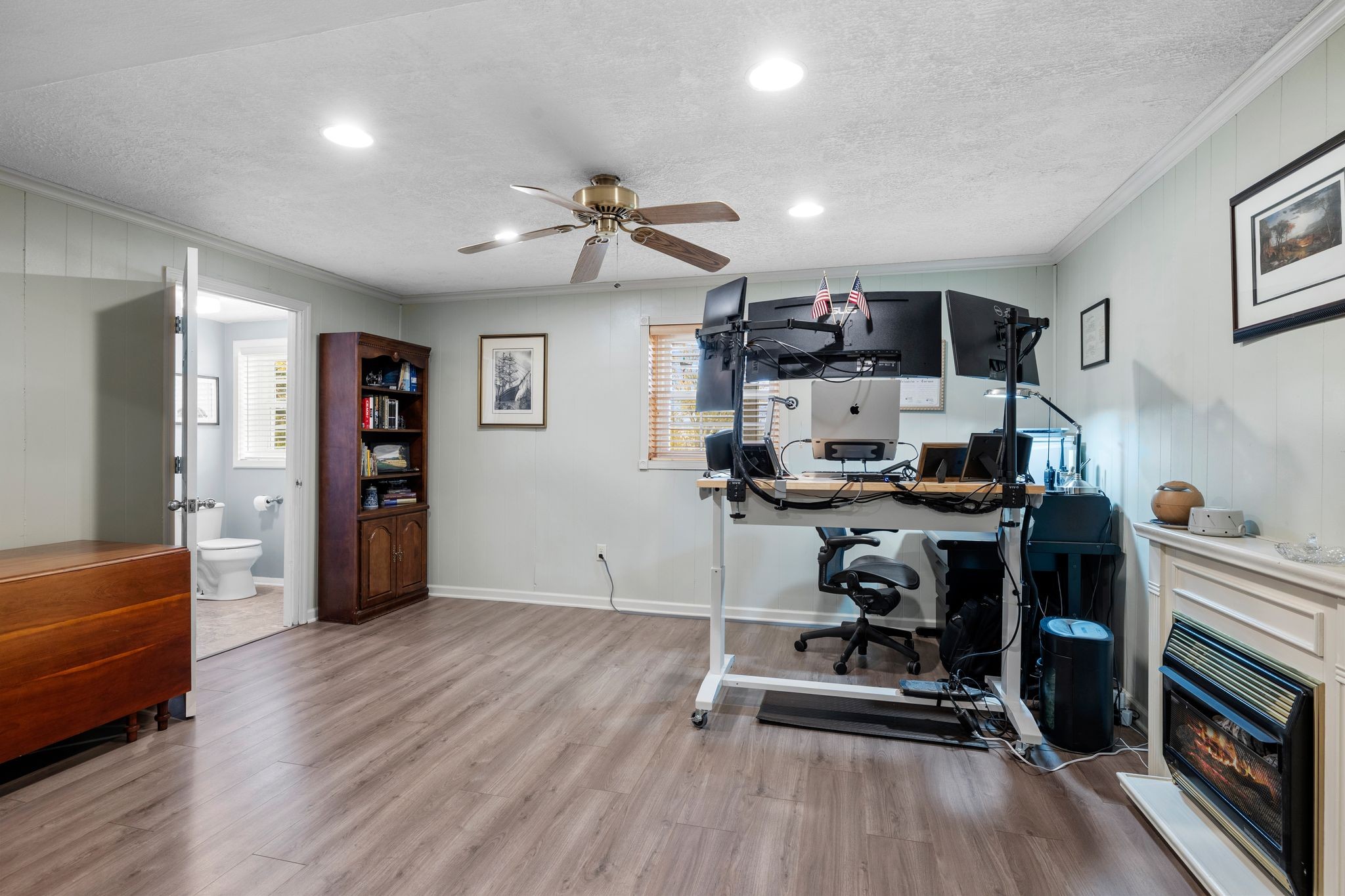 7514 Cox Pike Fairview, TN 37062 - Photo 20 of 37 a view of a workspace with furniture and a gym machine
