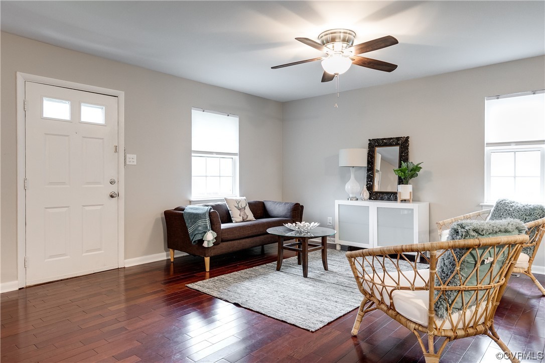 213 Monath Road Chesterfield, VA 23236 - Photo 5 of 38 a living room with furniture