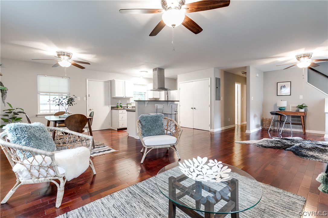 213 Monath Road Chesterfield, VA 23236 - Photo 6 of 38 a living room with furniture and kitchen view