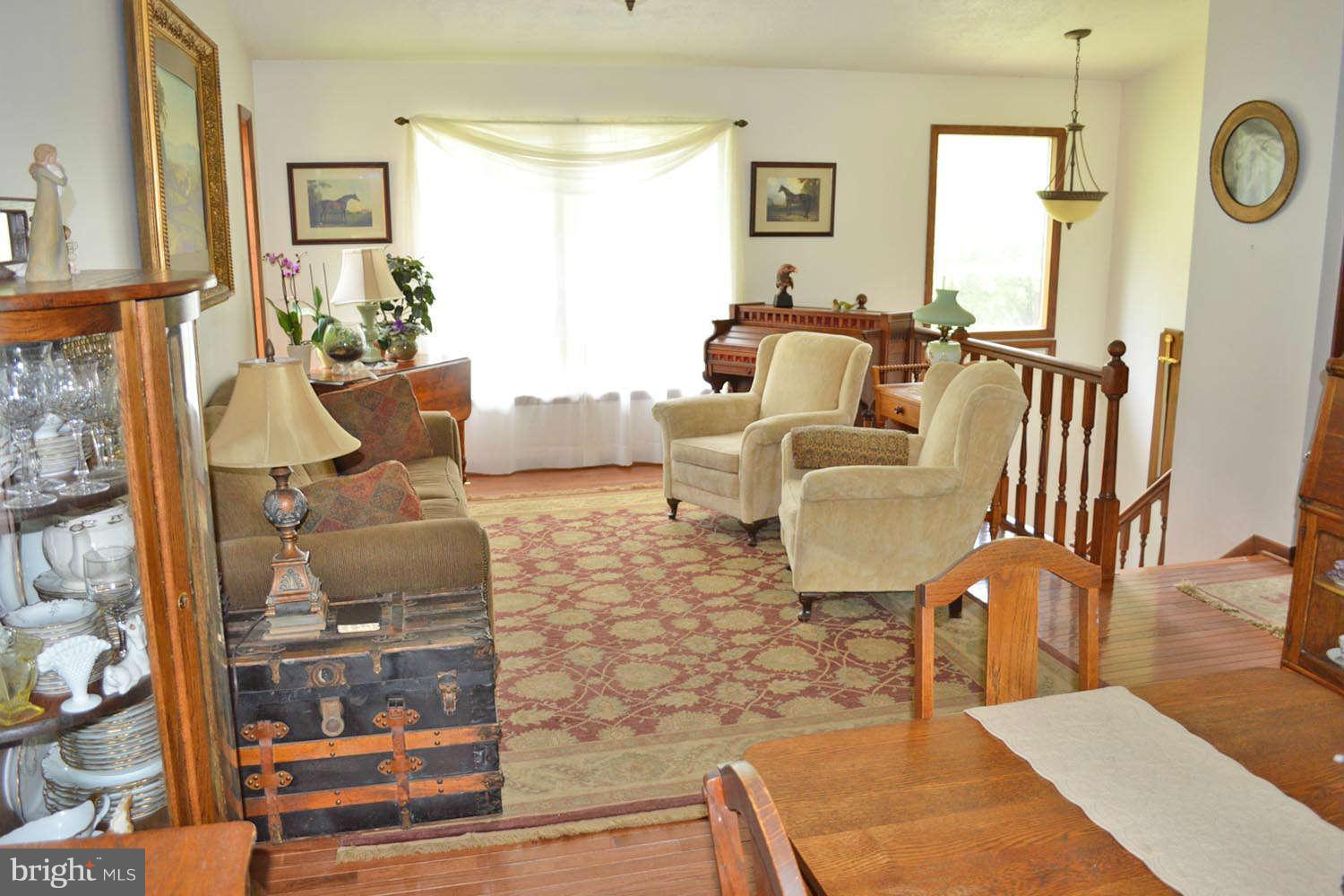 6936 Fox Chase Road New Market, MD 21774 - Photo 12 of 28 Living Room