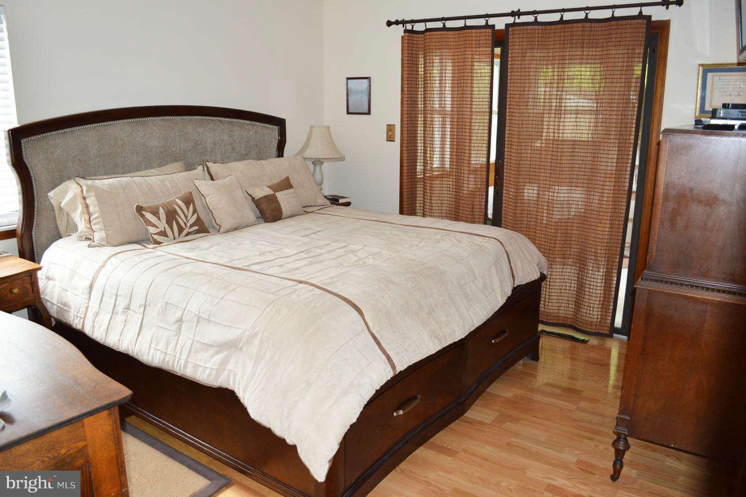 6936 Fox Chase Road New Market, MD 21774 - Photo 15 of 28 Bedroom (Master)