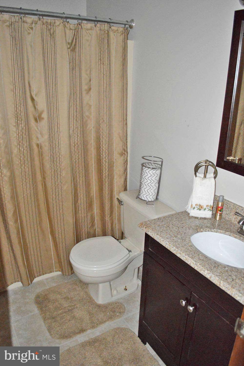 6936 Fox Chase Road New Market, MD 21774 - Photo 21 of 28 Bath