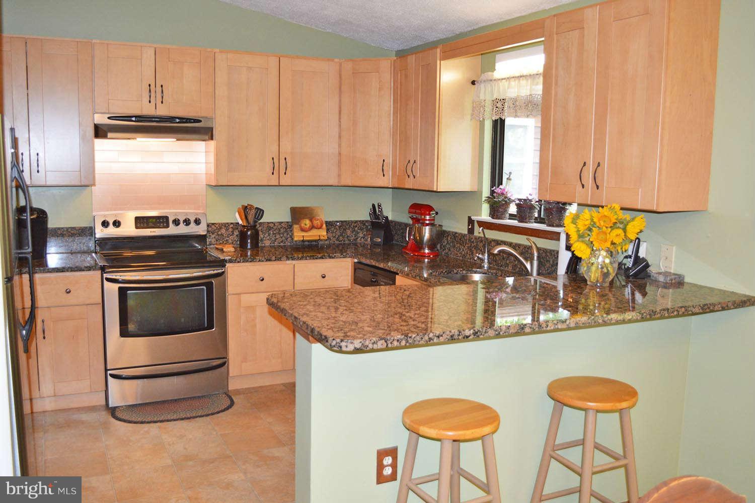 6936 Fox Chase Road New Market, MD 21774 - Photo 8 of 28 Kitchen