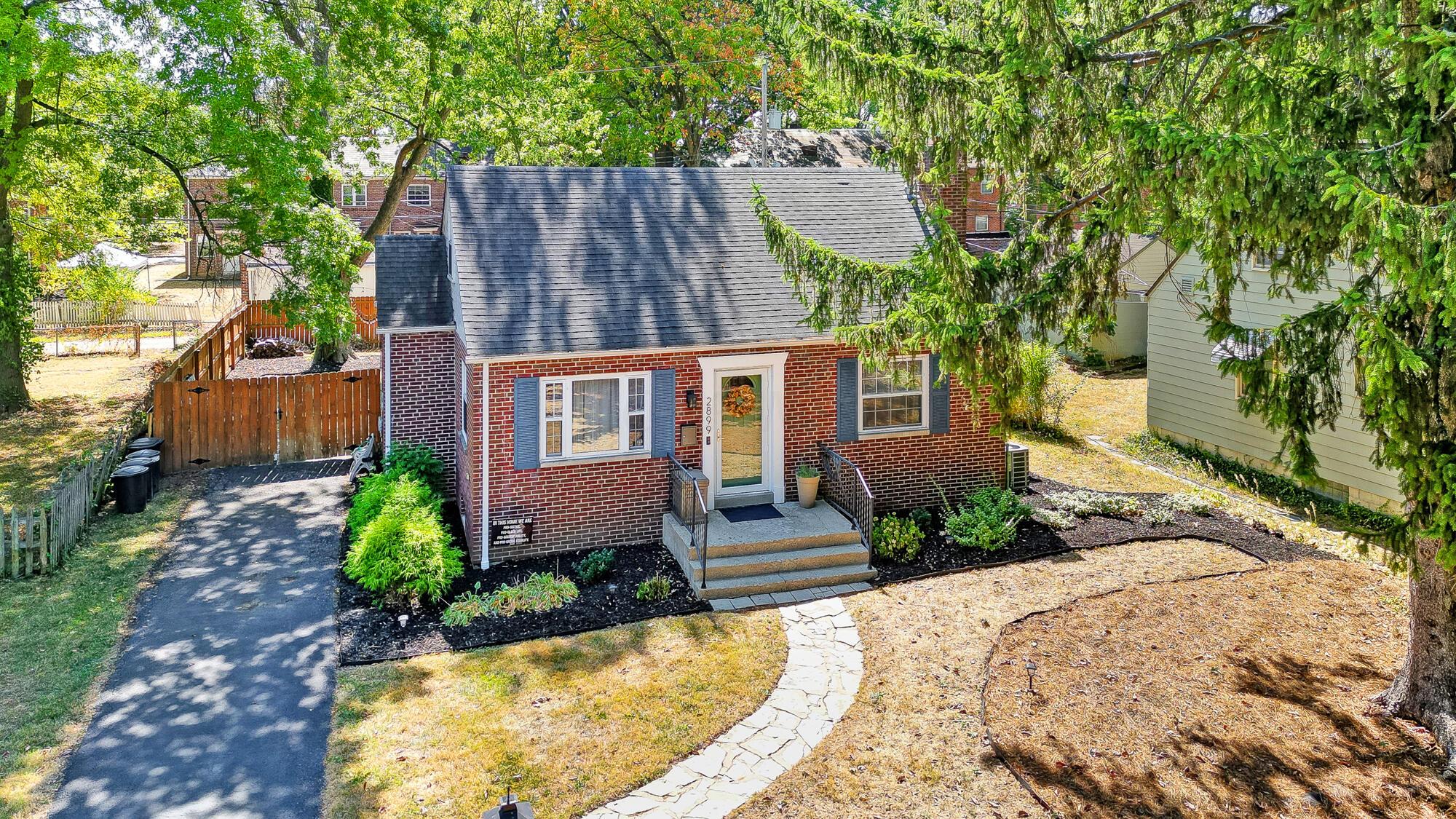 2899 Bryden Road Columbus, OH 43209 - Photo 2 of 31 From Above