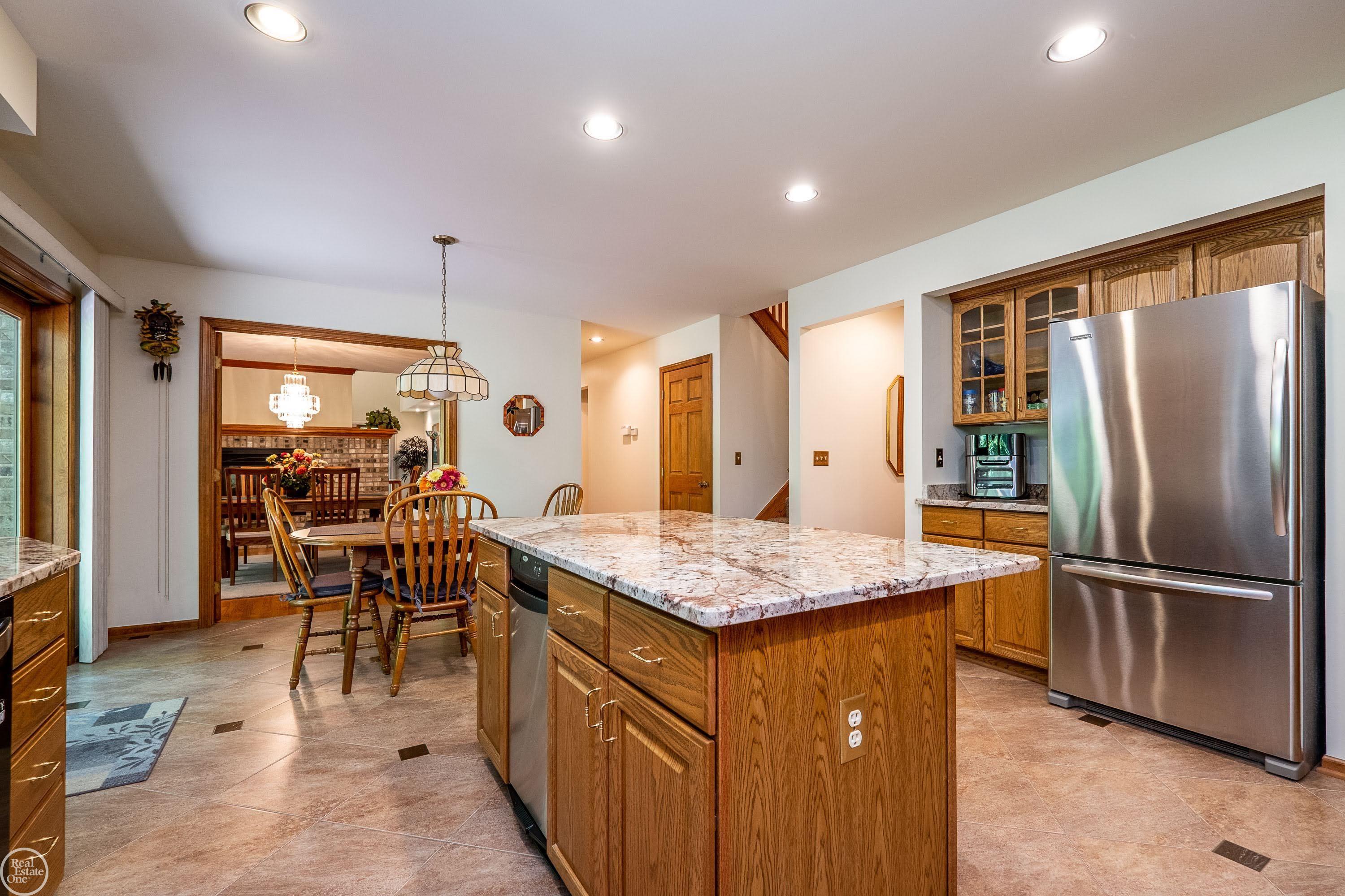 448 Mack Road Leonard, MI 48367 - Photo 17 of 73