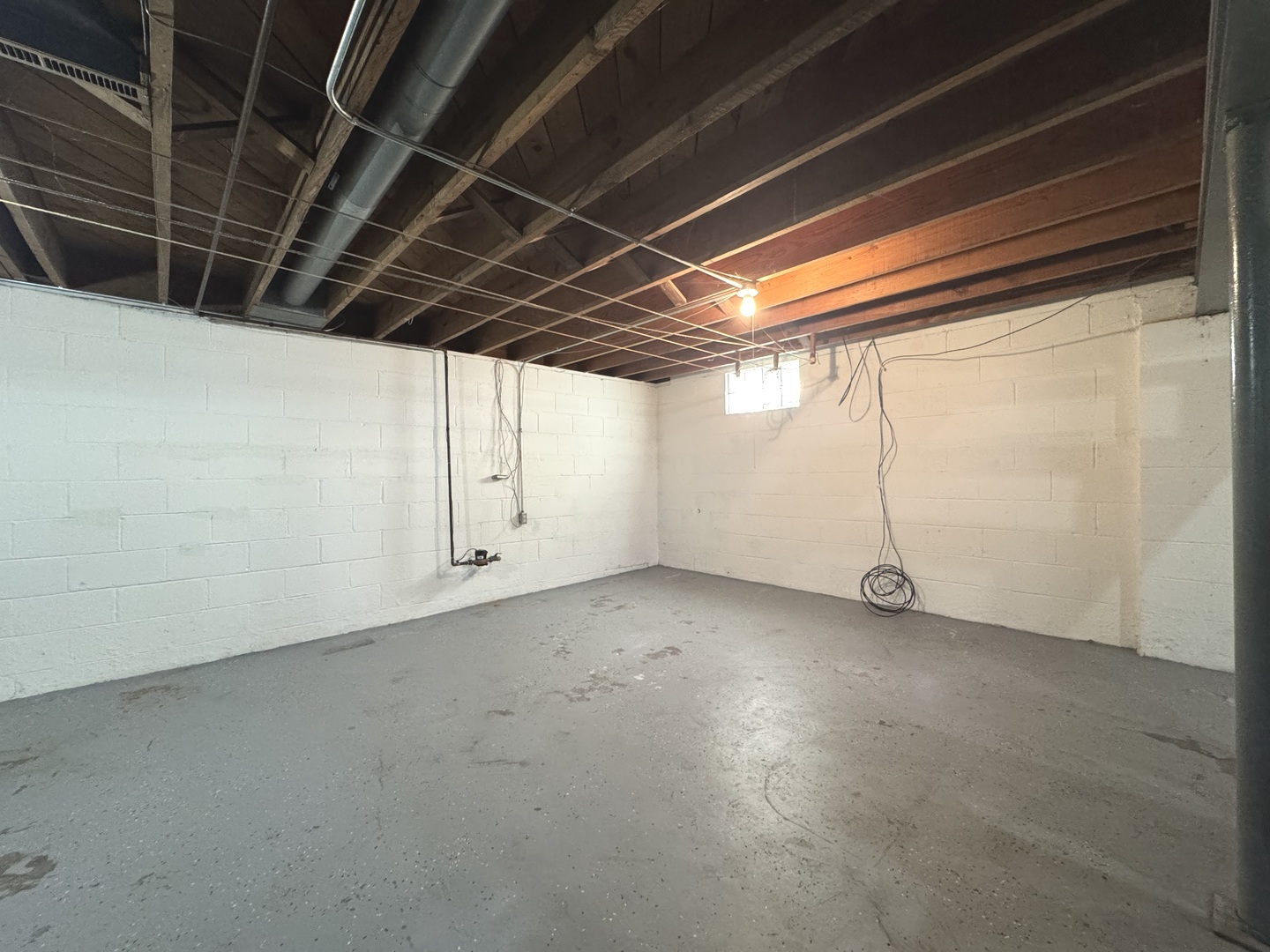665 South May Avenue Kankakee, IL 60901 - Photo 11 of 22 a view of a room with an empty space