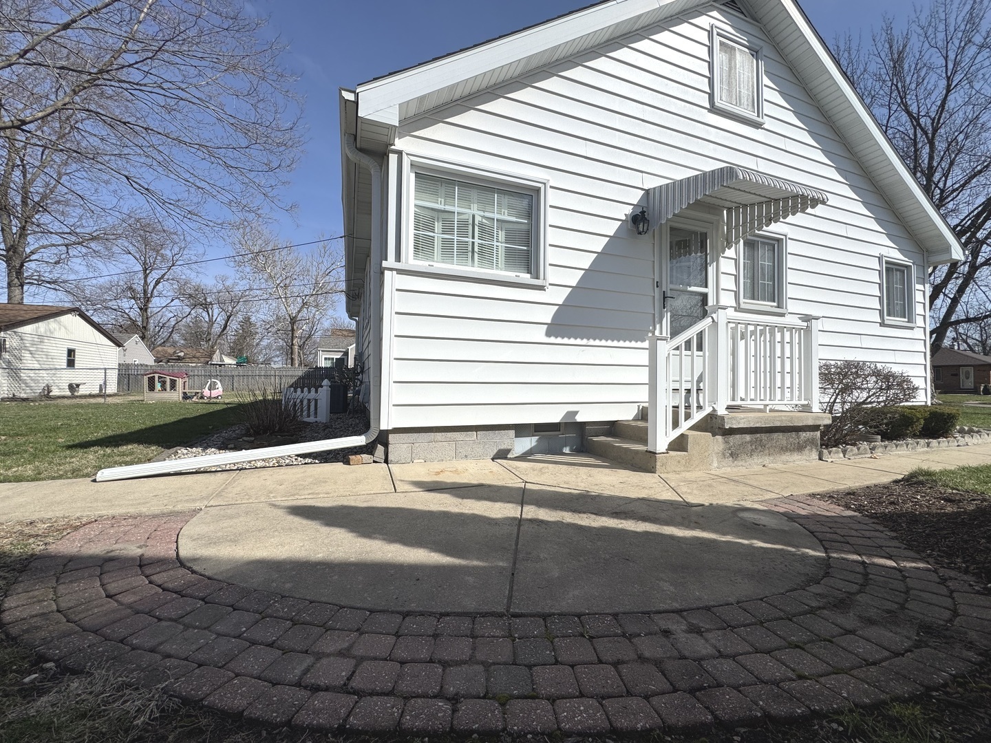 665 South May Avenue Kankakee, IL 60901 - Photo 16 of 22 a view of a house with a street