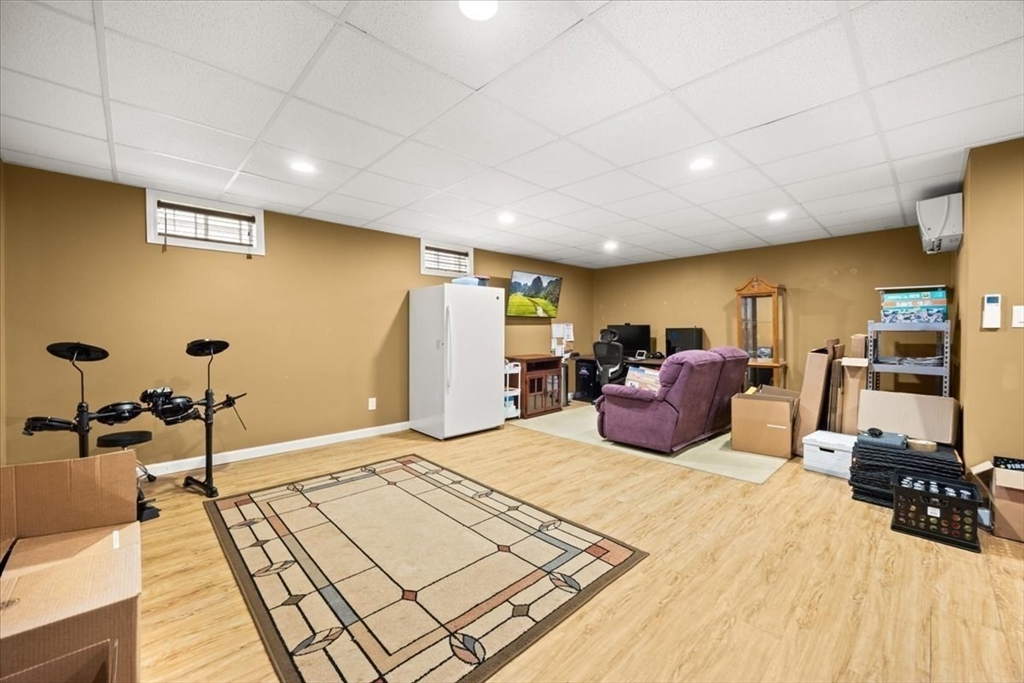 525 Anthony Street Fall River, MA 02721 - Photo 24 of 38
