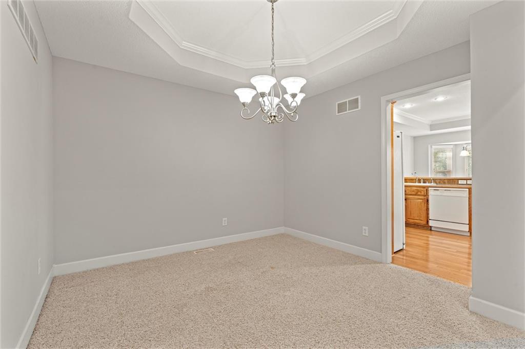 4120 Southwest Minnesota Drive Lee's Summit, MO 64082 - Photo 13 of 32