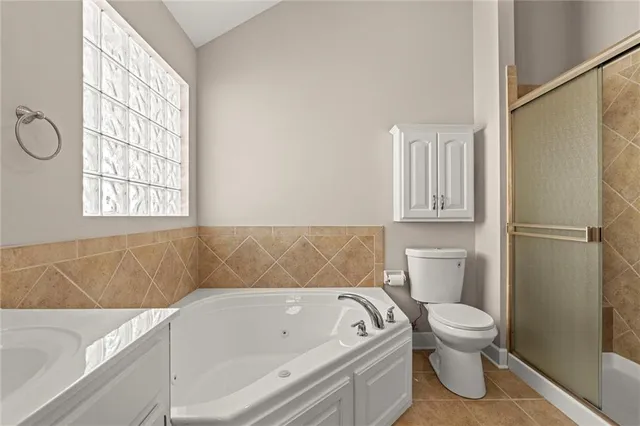 $379,500 | 4120 Southwest Minnesota Drive, Lee's Summit, MO 64082