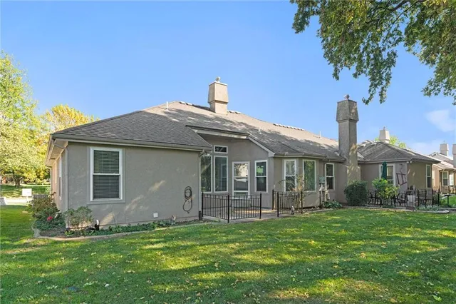 $379,500 | 4120 Southwest Minnesota Drive, Lee's Summit, MO 64082