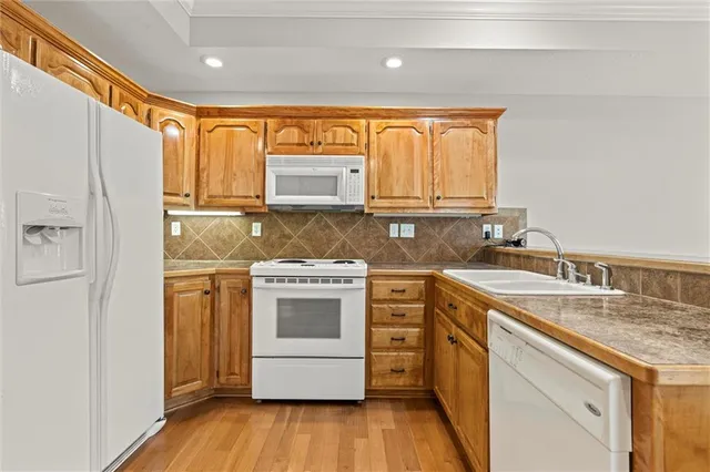 $379,500 | 4120 Southwest Minnesota Drive, Lee's Summit, MO 64082