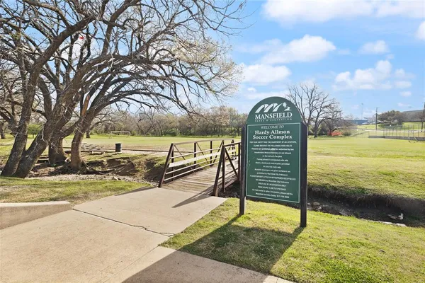 $323,500 | 1094 Palm Court, Mansfield, TX 76063