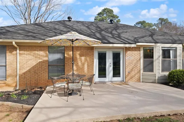 $323,500 | 1094 Palm Court, Mansfield, TX 76063