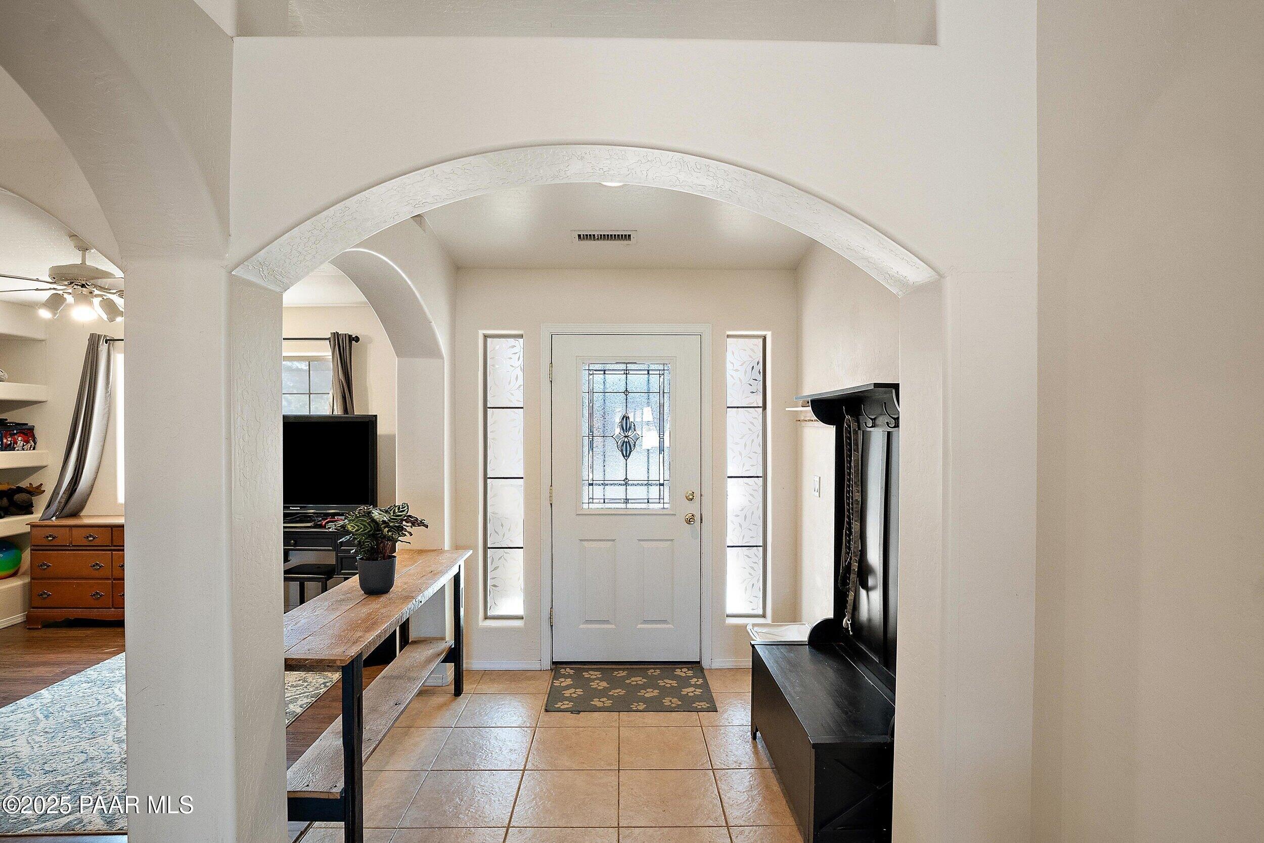 13216 East Remington Road Prescott Valley, AZ 86315 - Photo 3 of 34 Entry