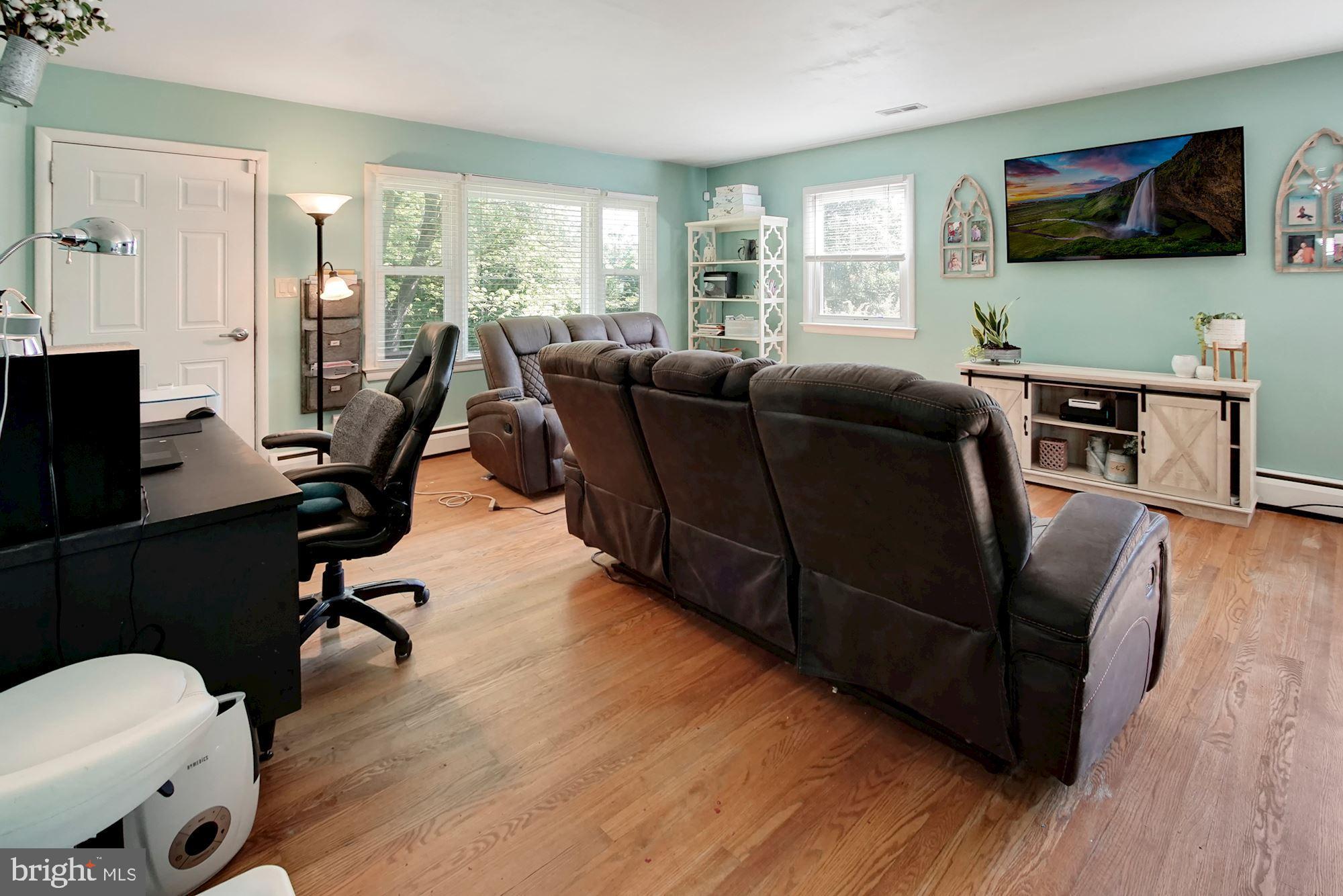 99 Friendship Road Friendship, MD 20758 - Photo 11 of 45 Gallery Image 11