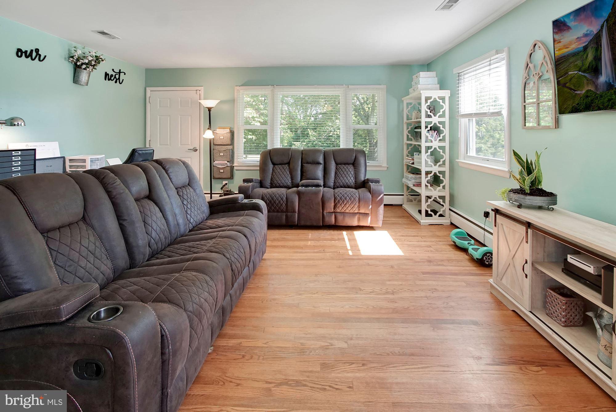 99 Friendship Road Friendship, MD 20758 - Photo 6 of 45 Gallery Image 6