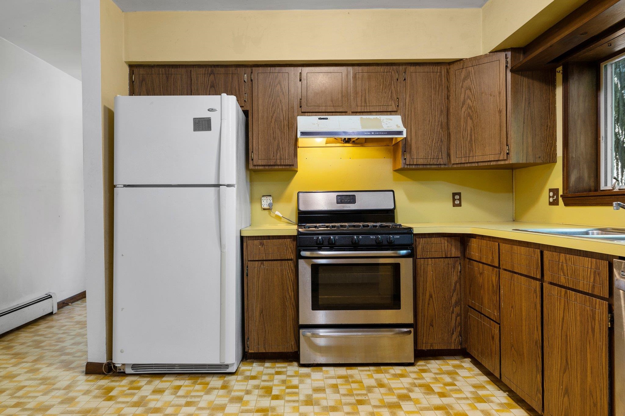 2823 Neahtawanta Road Traverse City, MI 49686 - Photo 8 of 33 1924458-49298d33-731a-45d9-a6d6-90afe13da5e7.JPG