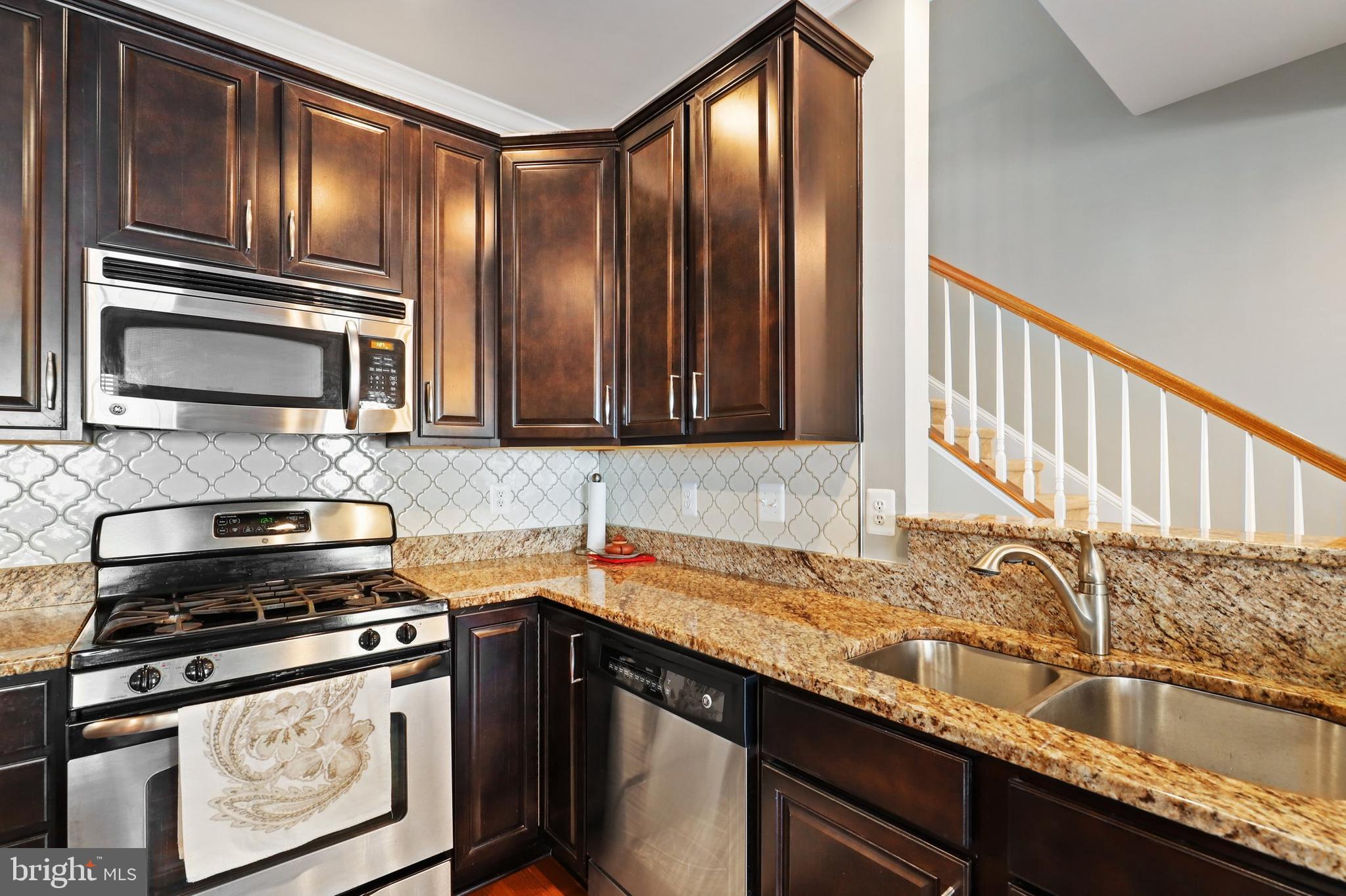 2706 Amber Crest Road Hanover, MD 21076 - Photo 7 of 39
