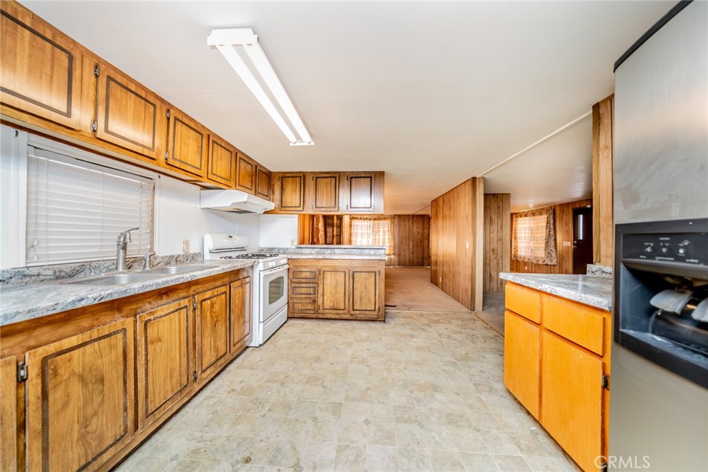 10200 Johnson Road, Unit 36 Phelan, CA 92371 - Photo 13 of 33 Gallery Image 13