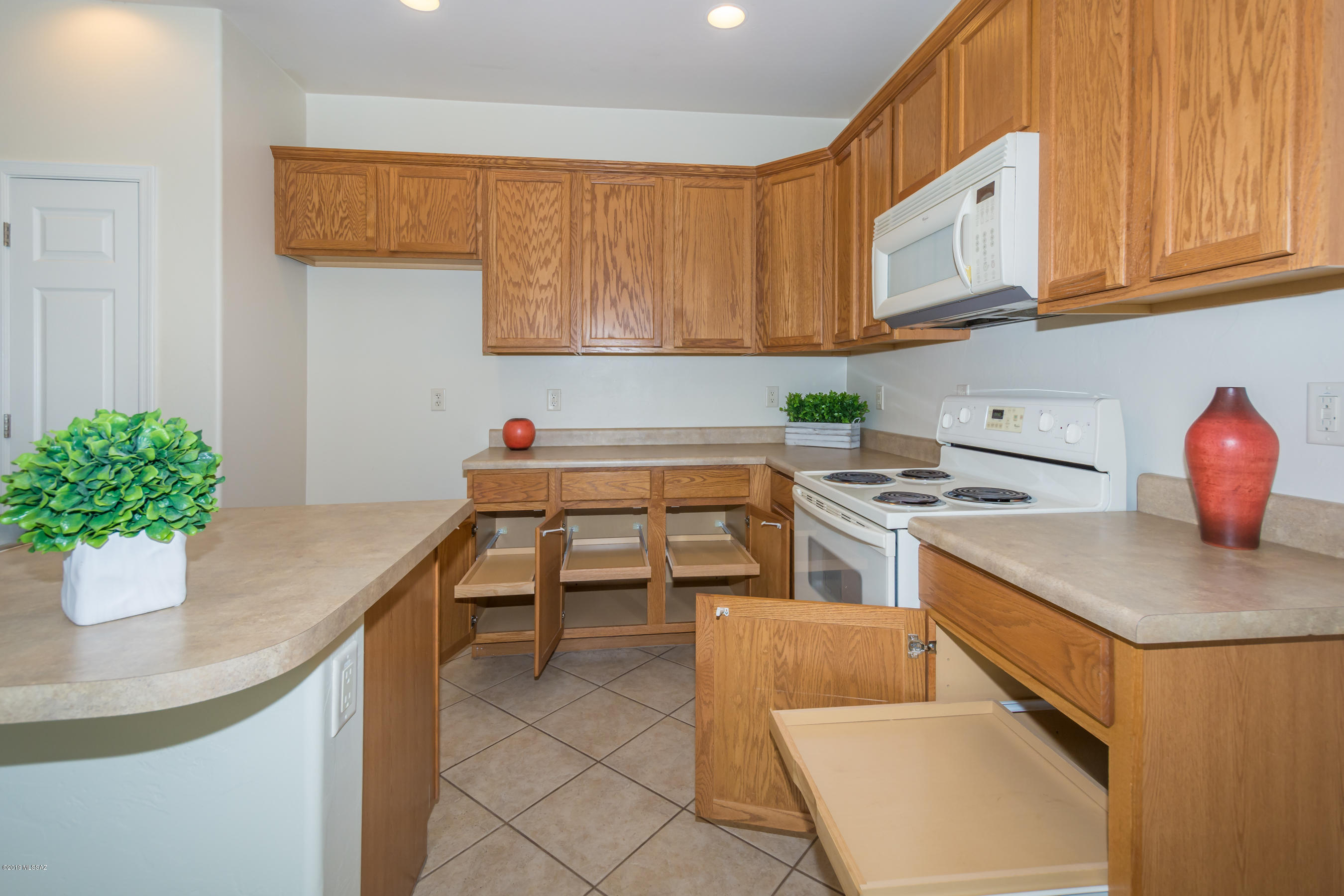 11784 North Peaceful Night Road Tucson, AZ 85737 - Photo 12 of 44