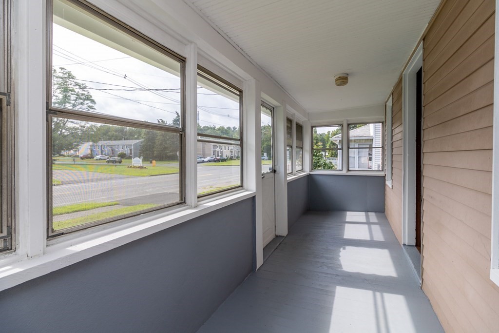43 River Road Agawam, MA 01001 - Photo 3 of 27 Gallery Image 3