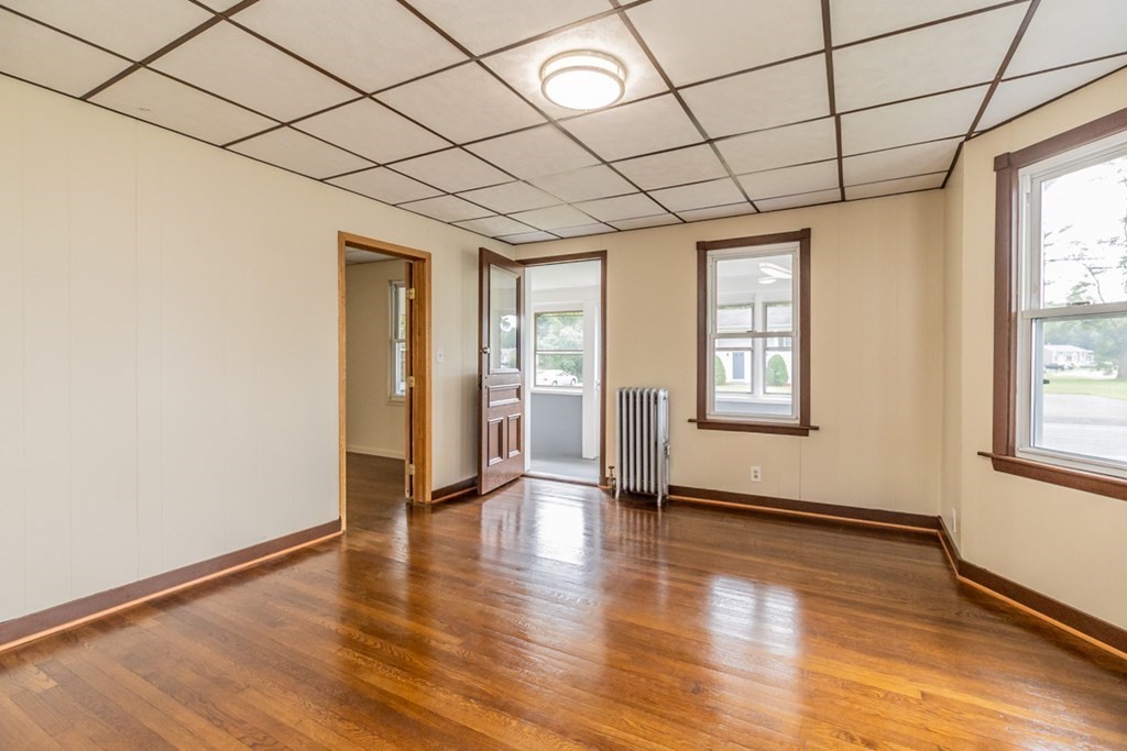 43 River Road Agawam, MA 01001 - Photo 5 of 27 Gallery Image 5