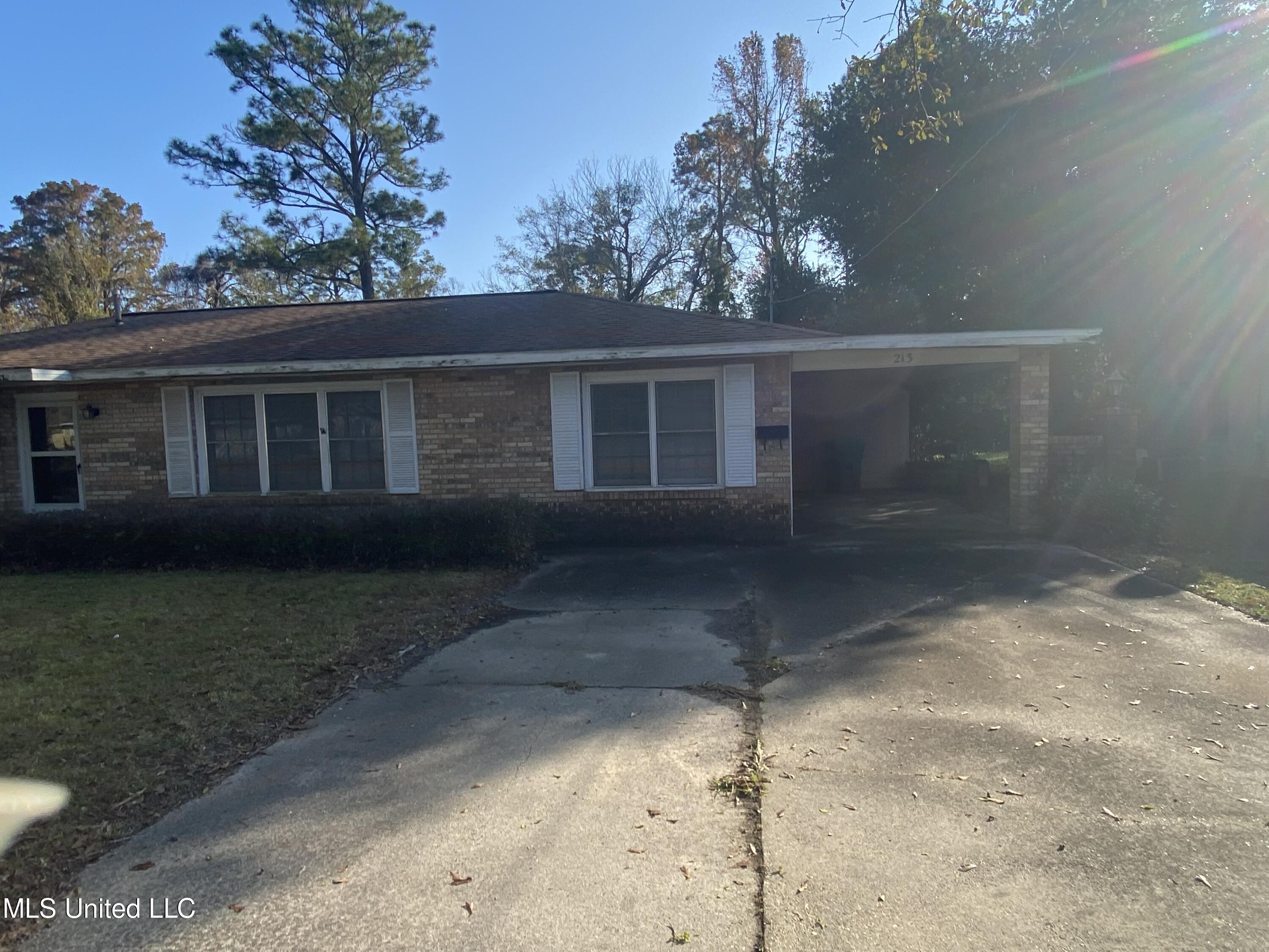 213 Ridgeway Avenue Gulfport, MS 39507 - Photo 1 of 24 IMG_2748