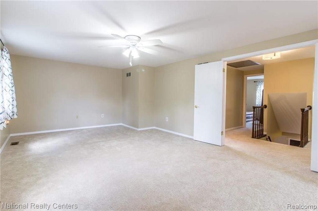 752 Lion Street Rochester Hills, MI 48307 - Photo 21 of 24