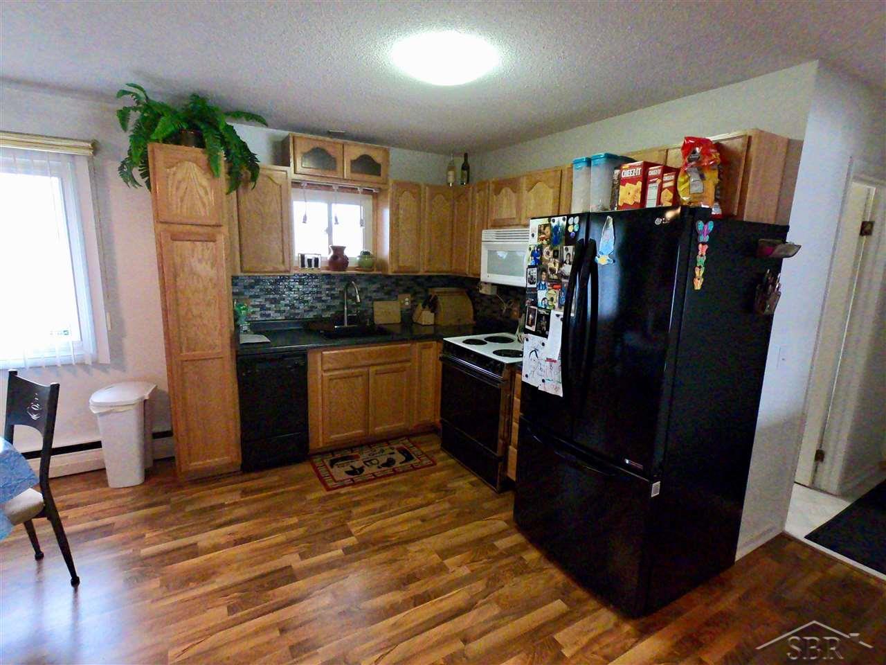 2466 Ranier Saginaw, MI 48603 - Photo 2 of 14 Gallery Image 2