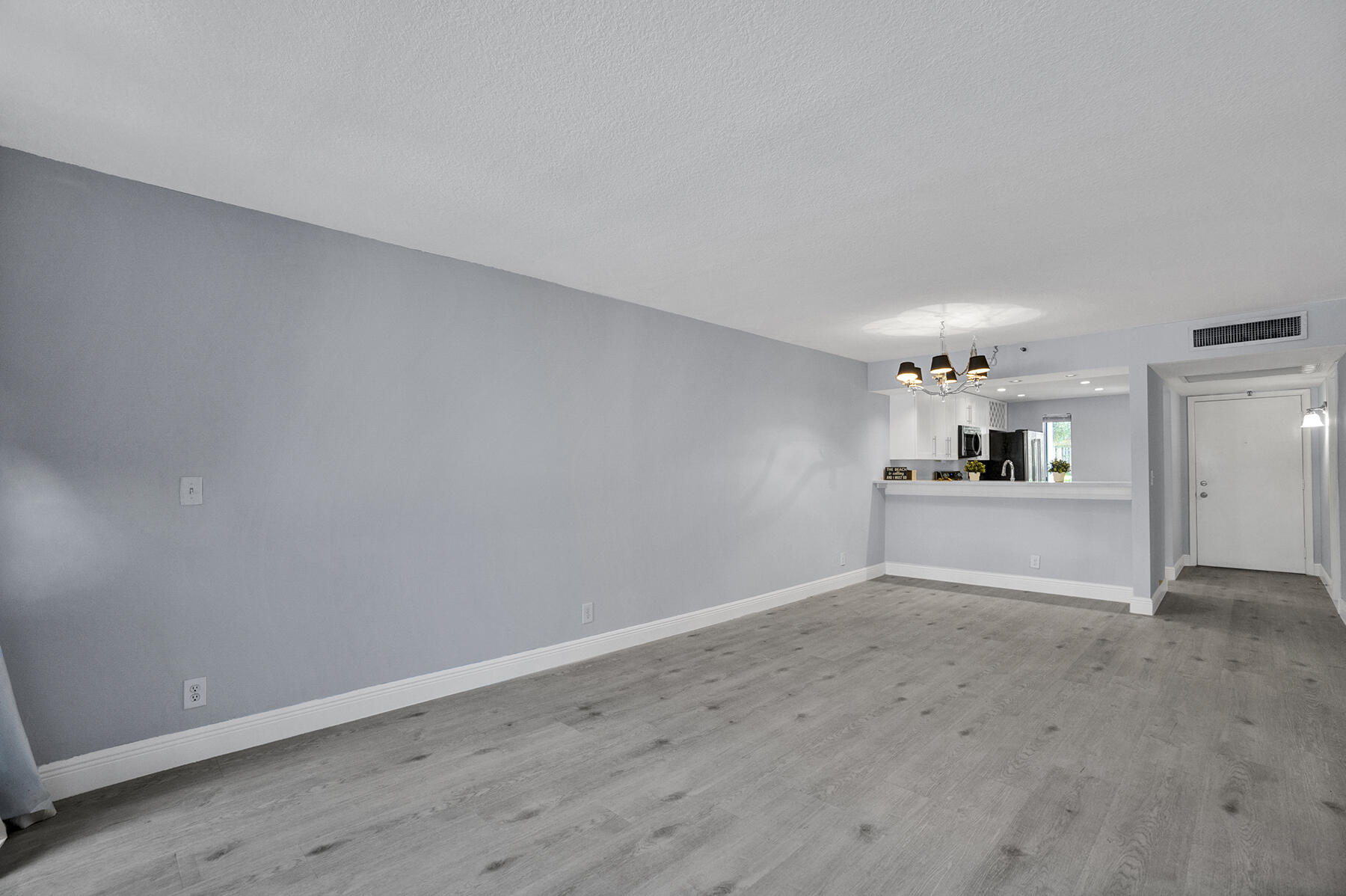 21 Royal Palm Way, Unit 103 Boca Raton, FL 33432 - Photo 11 of 51 Living Room
