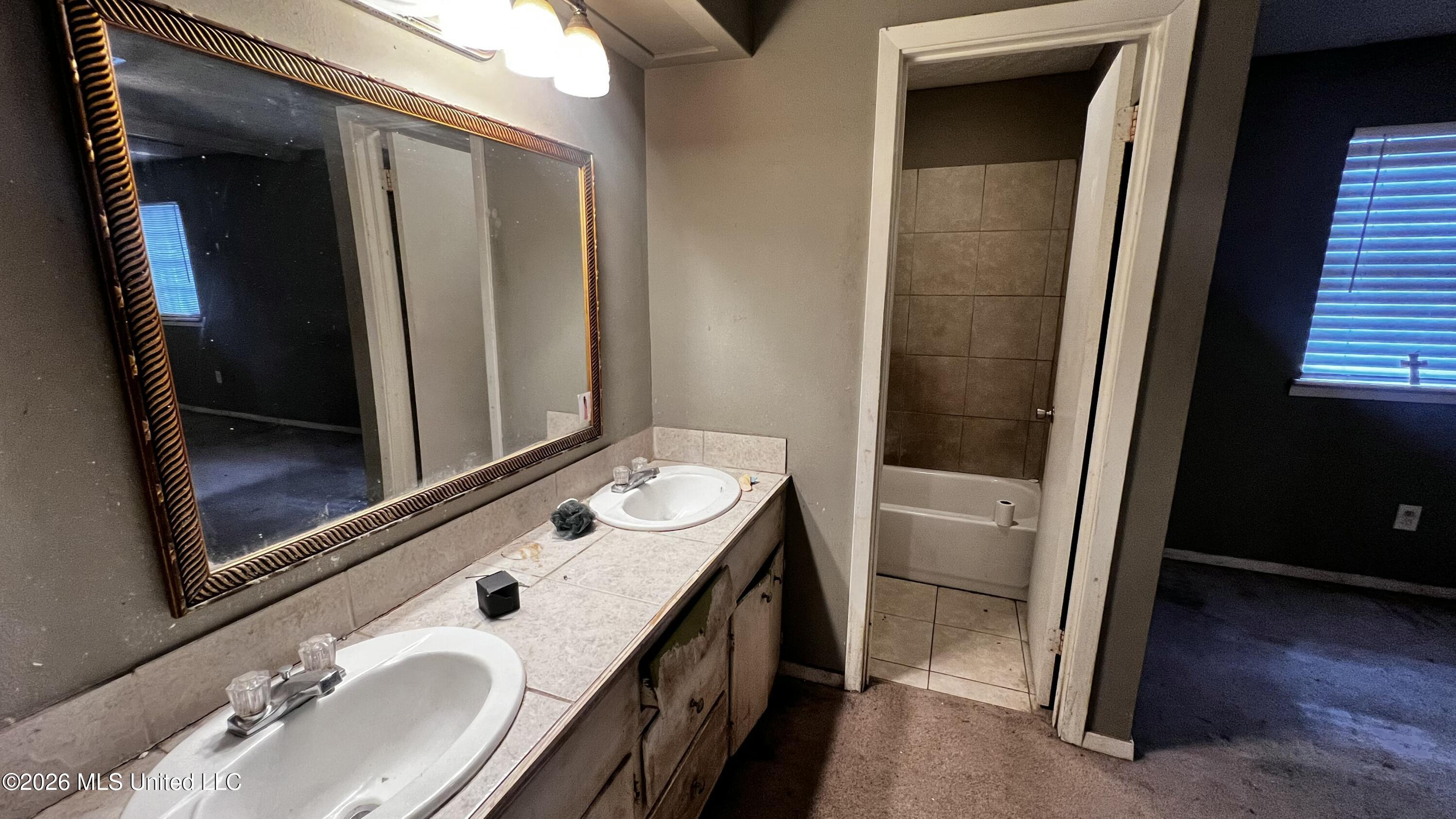 4953 Rosehaven Drive Jackson, MS 39209 - Photo 11 of 28 IMG_2834