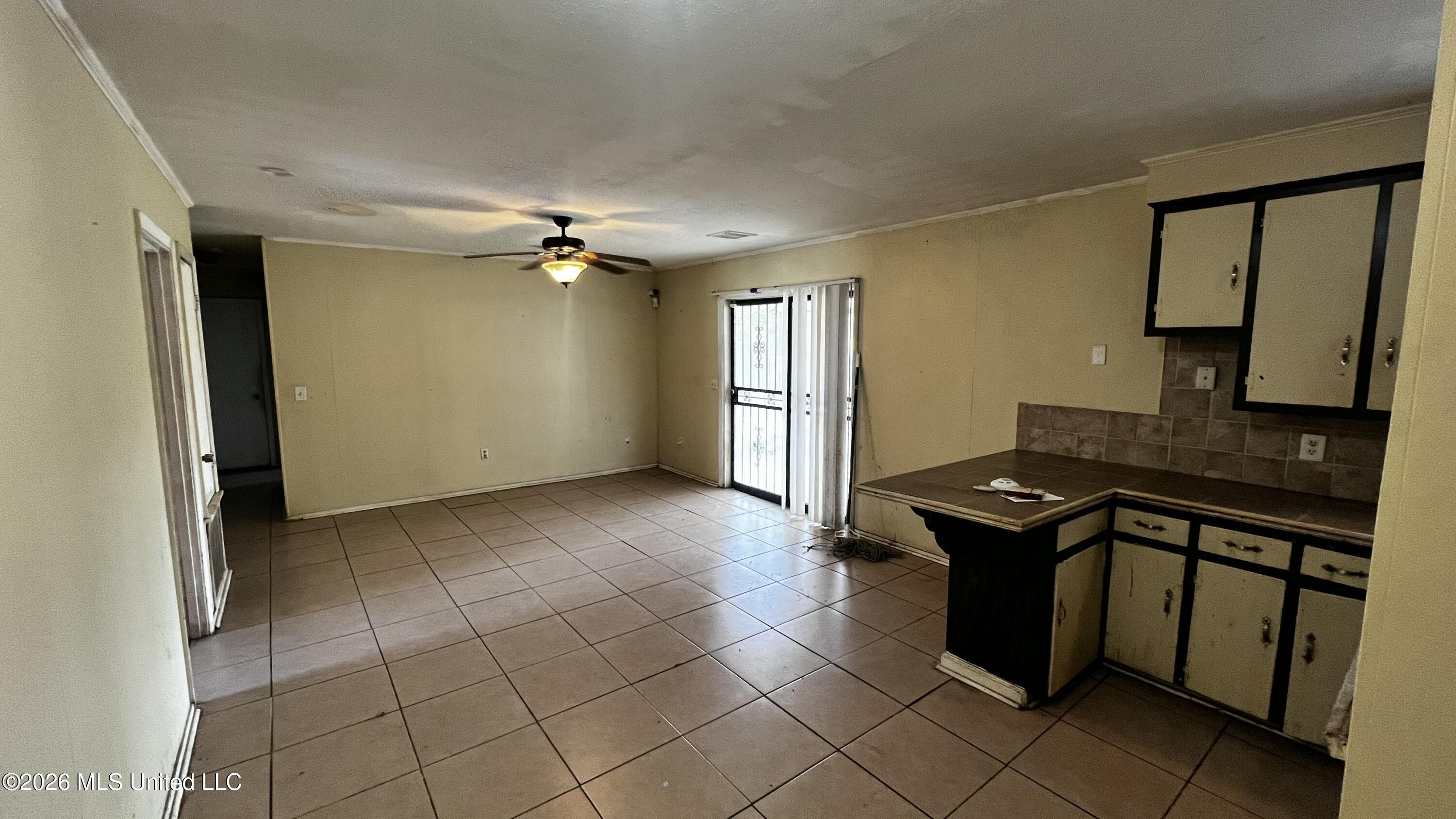 4953 Rosehaven Drive Jackson, MS 39209 - Photo 4 of 28 IMG_2854