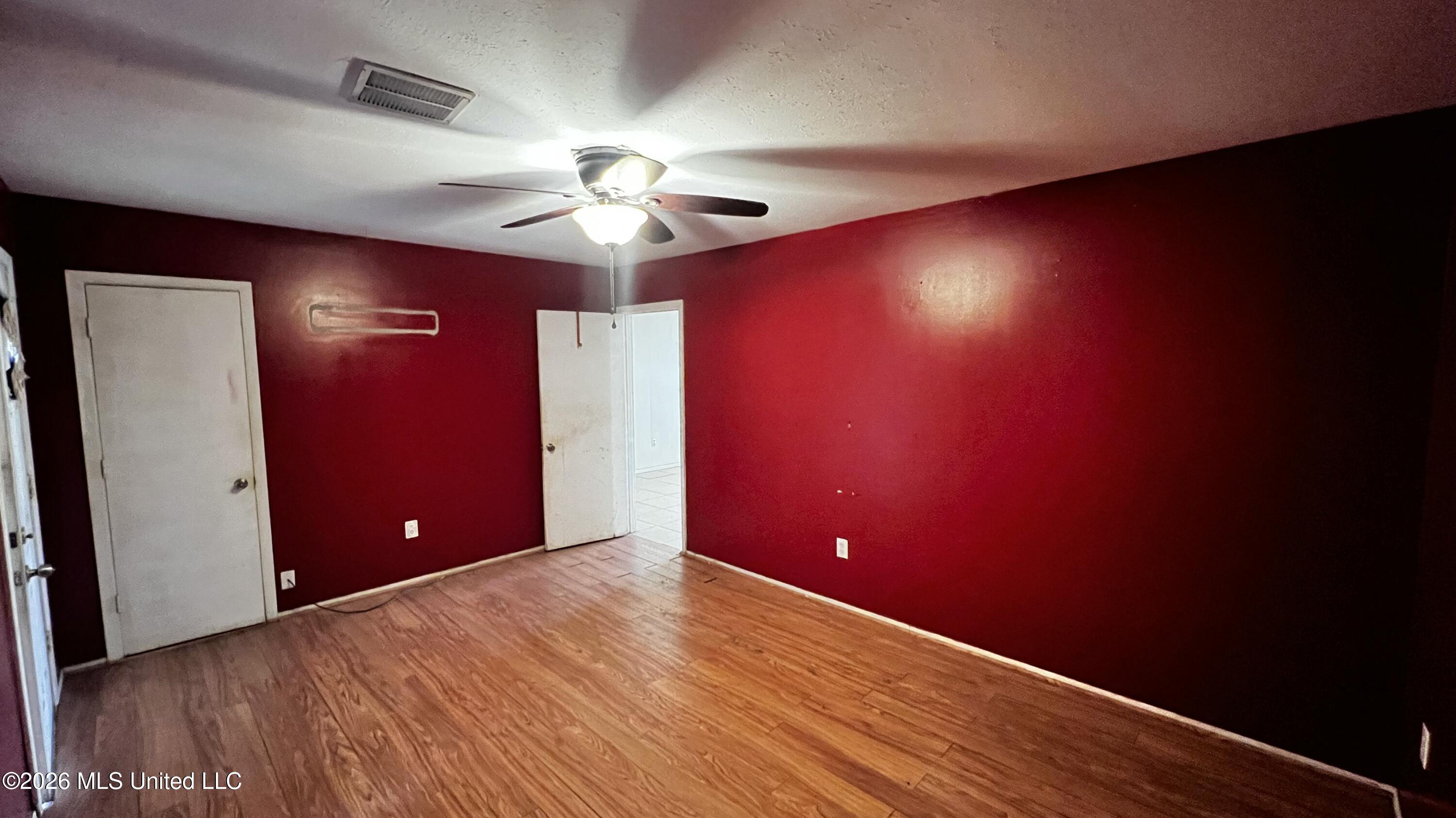 4953 Rosehaven Drive Jackson, MS 39209 - Photo 7 of 28 IMG_2856