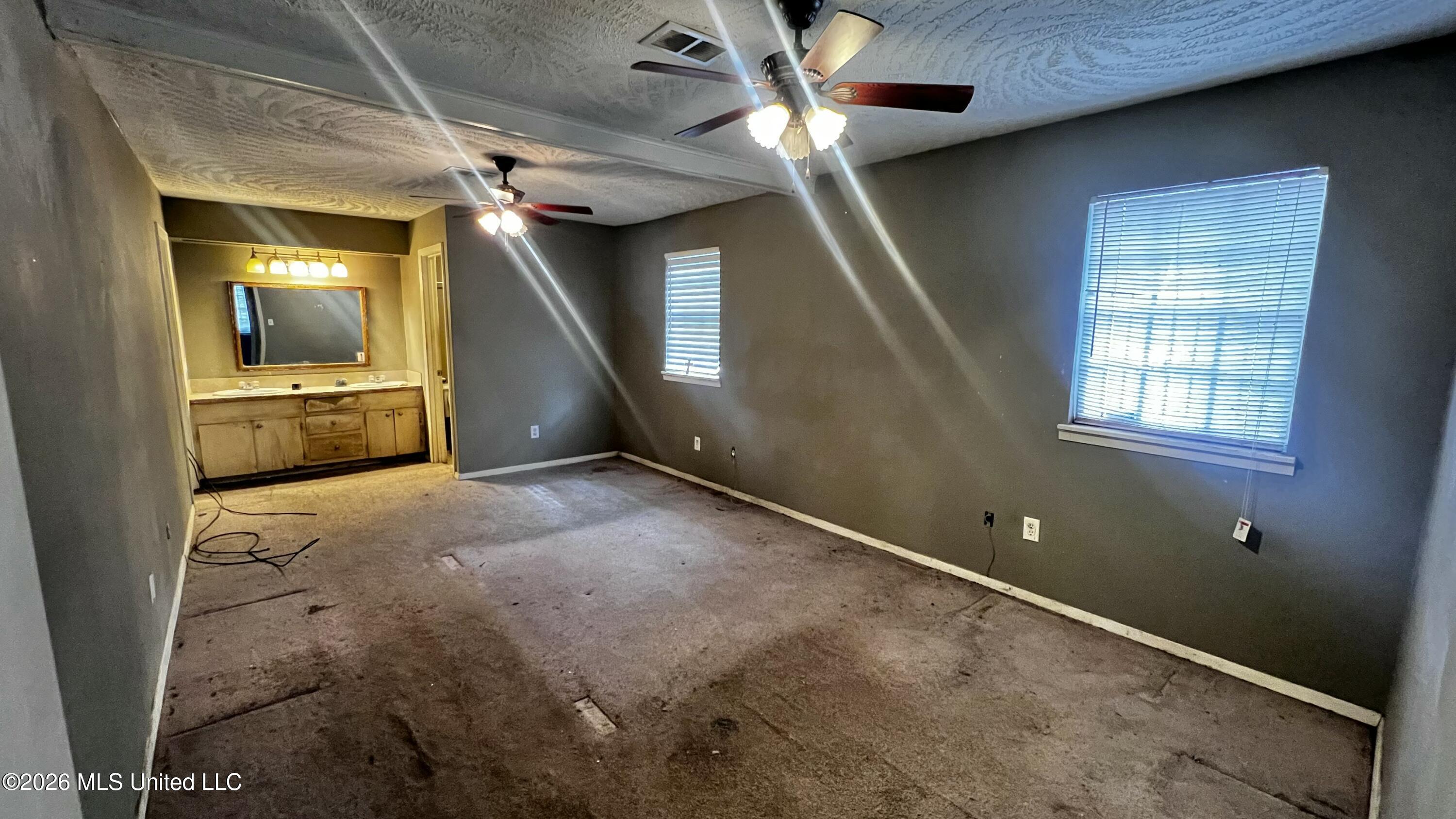 4953 Rosehaven Drive Jackson, MS 39209 - Photo 9 of 28 IMG_2833