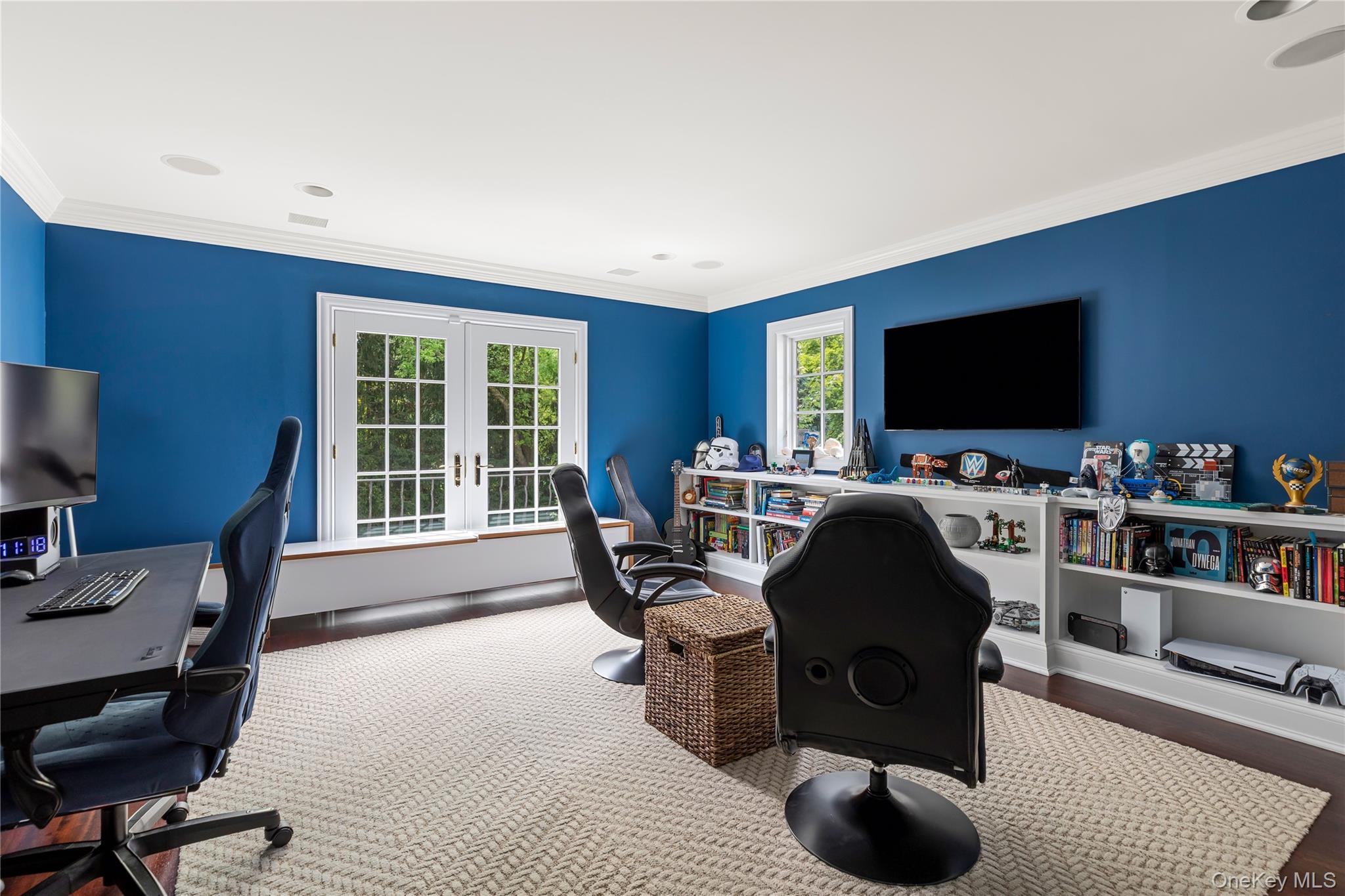 898 Chicken Valley Road Locust Valley, NY 11560 - Photo 27 of 45 Gallery Image 27
