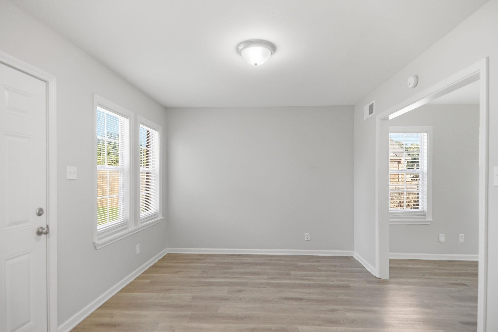 409 Stoneham Road Memphis, TN 38109 - Photo 4 of 23 Gallery Image 4