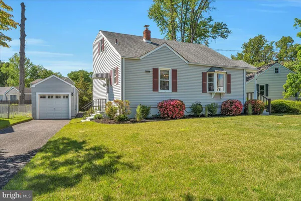 a front view of house with yard