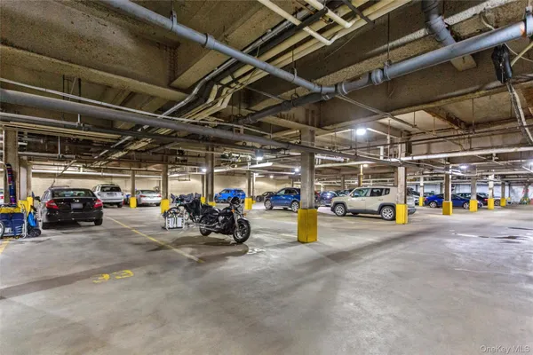 $325,000 | 370 West Broadway, Unit 2X, Long Beach, NY 11561