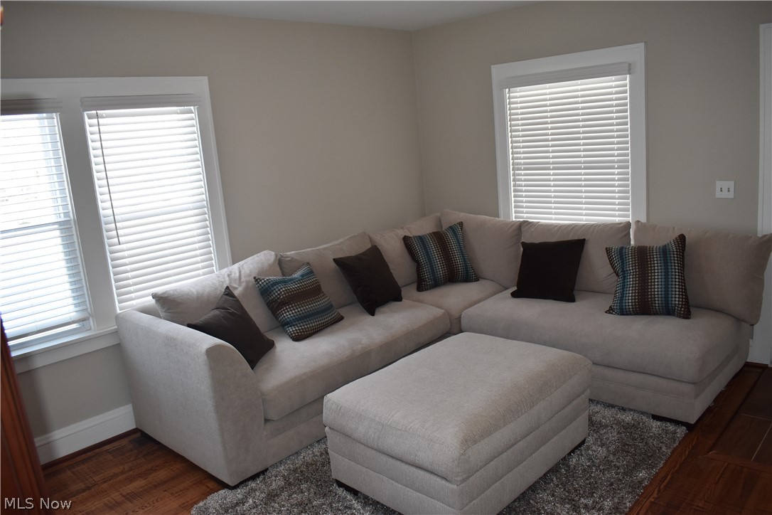 18100 Marcella Road Cleveland, OH 44119 - Photo 12 of 22 Gallery Image 12