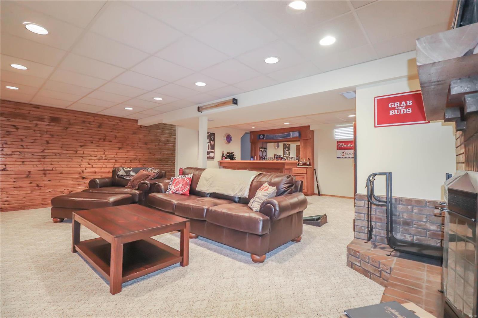 5718 Chatport Road St. Louis, MO 63129 - Photo 15 of 25