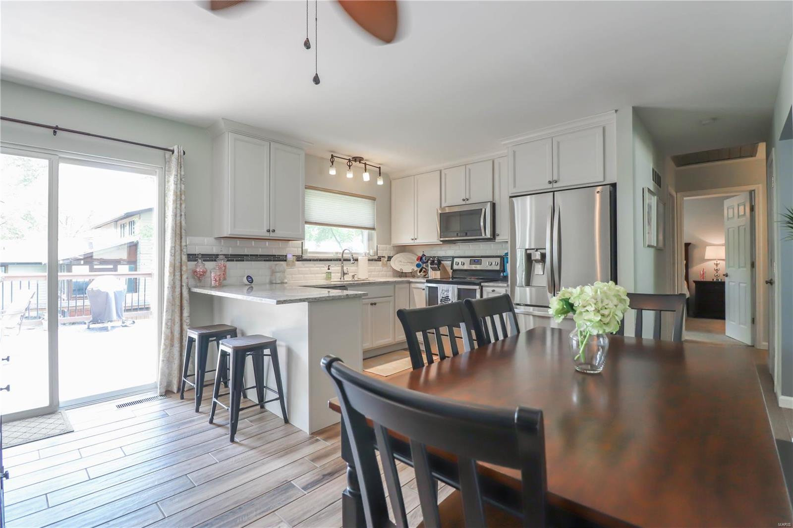 5718 Chatport Road St. Louis, MO 63129 - Photo 6 of 25