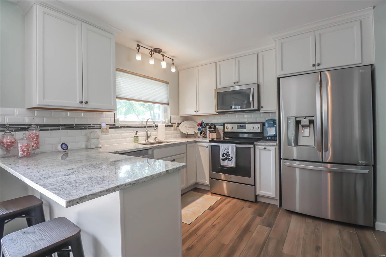 5718 Chatport Road St. Louis, MO 63129 - Photo 8 of 25