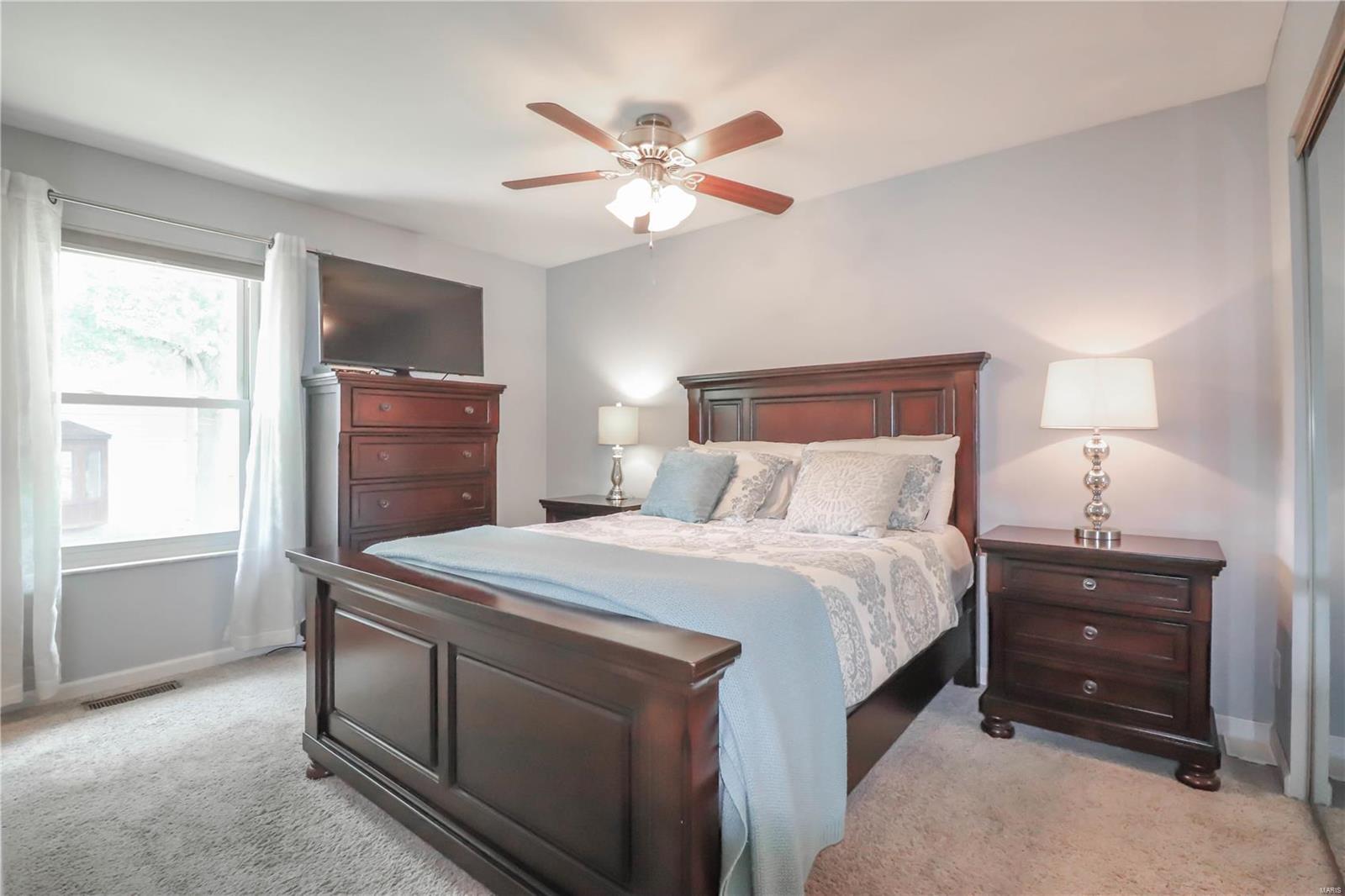 5718 Chatport Road St. Louis, MO 63129 - Photo 9 of 25