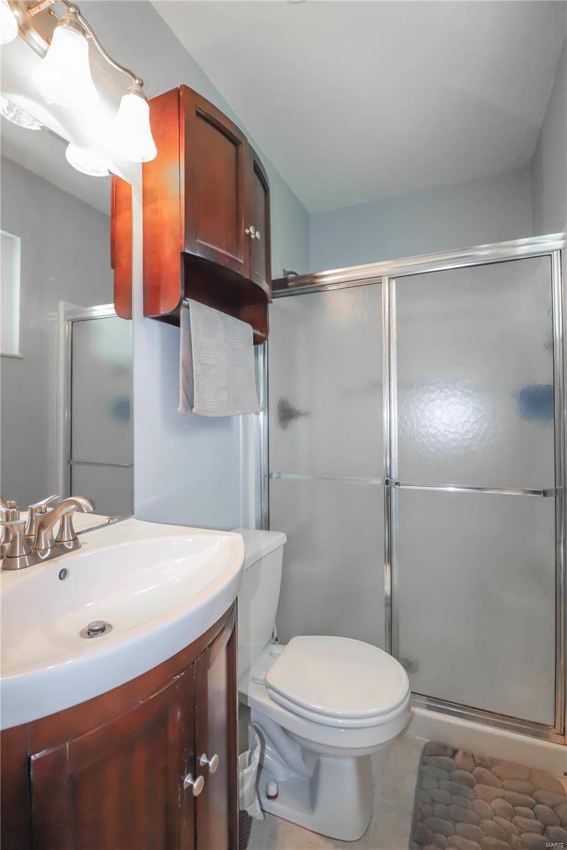 5718 Chatport Road St. Louis, MO 63129 - Photo 10 of 25