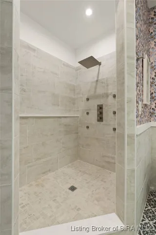 $724,900 | 1414 Knob Avenue, New Albany, IN 47150