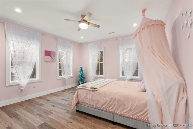 $724,900 | 1414 Knob Avenue, New Albany, IN 47150