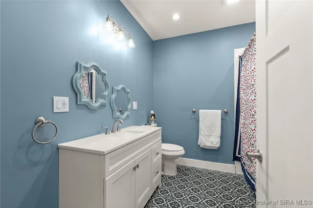 $724,900 | 1414 Knob Avenue, New Albany, IN 47150